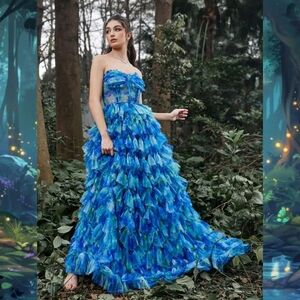 Faeriesty Elegant Bandeau Ruched Gown